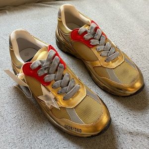 GGDB dirty dad sneakers size 6.5